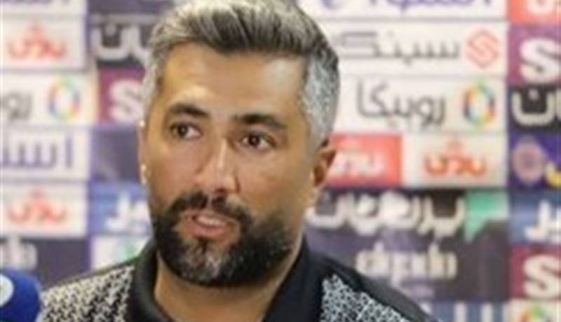 مربی آلومینیوم: نقل و انتقالات در فوتبال ایران افسارگسیخته است