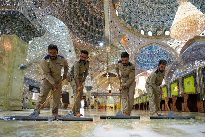 عکس/ غبارروبی حرمین سامرا در اولین روز از ماه ربیع الاول