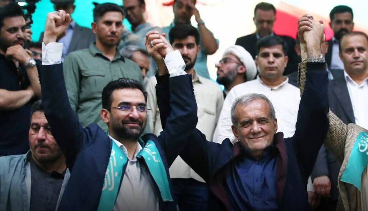 لباس گشاد انتقاد از دولت چهاردهم بر تن آذری جهرمی