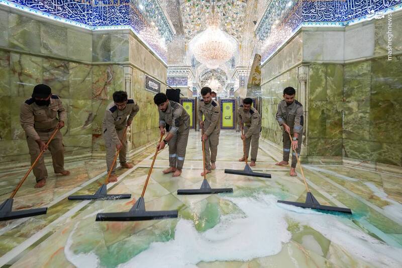 عکس/ غبارروبی حرمین سامرا در اولین روز از ماه ربیع الاول