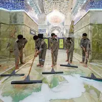 عکس/ غبارروبی حرمین سامرا در اولین روز از ماه ربیع الاول