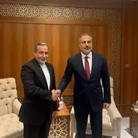 رایزنی عراقچی و هاکان فیدان وزیر امور خارجه ترکیه