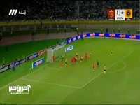 ضربه آریا یوسفی از کنار دروازه پرسپولیس به بیرون رفت 