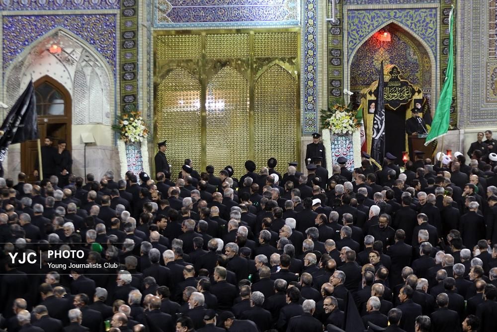 عکس/ مراسم شام غریبان شهادت امام رضا (ع) در حرم مطهر رضوی   