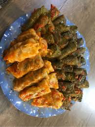 دلمه کلم و برگ مو،طعم سنتی با عشق