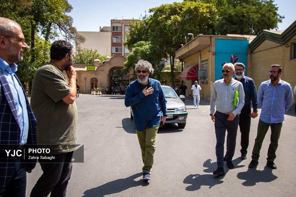 بازدید معاون سیمای رسانه ملی از پشت صحنه سریال تلویزیونی «الگوریتم»