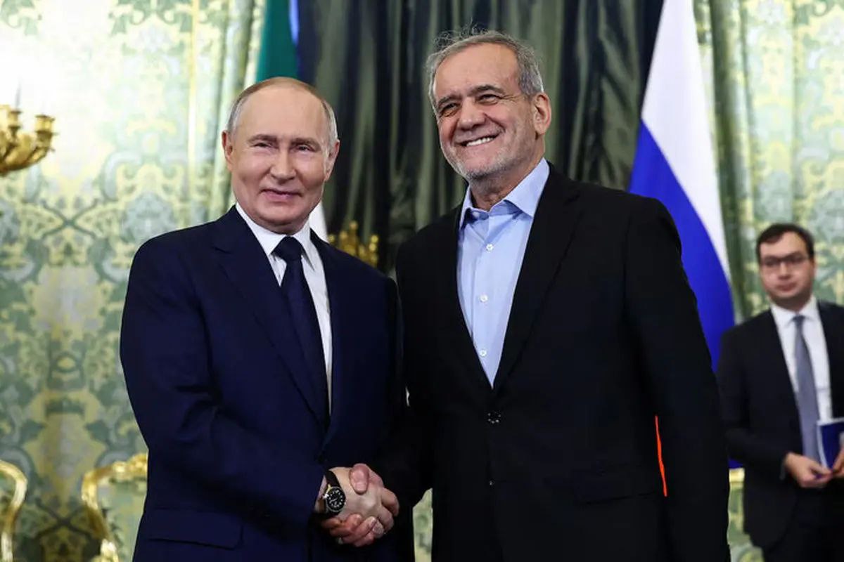 پوتین در گفتگو با پزشکیان: برخورداری ایران از حق غنیسازی از نظر روسیه، کلیدی و قطعی است