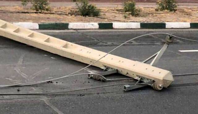 طوفان سبب قطع برق مناطقی از شهرستان «فنوج» شد