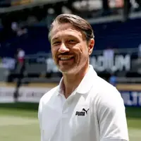 دورتموند با کواچ تمدید کرد