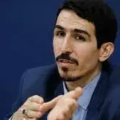 ادعای مالک شریعتی: همسر پروانه سلحشوری برکنار شد