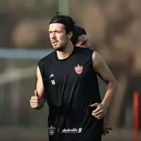هافبک پرسپولیس در پوستر تیم‌ملی مونته‌نگرو