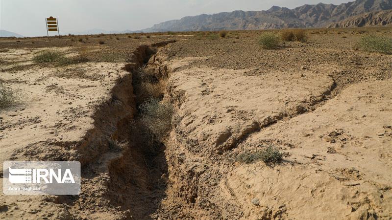 فرونشست ۲۰ سانتیمتری زمین در استان مرکزی