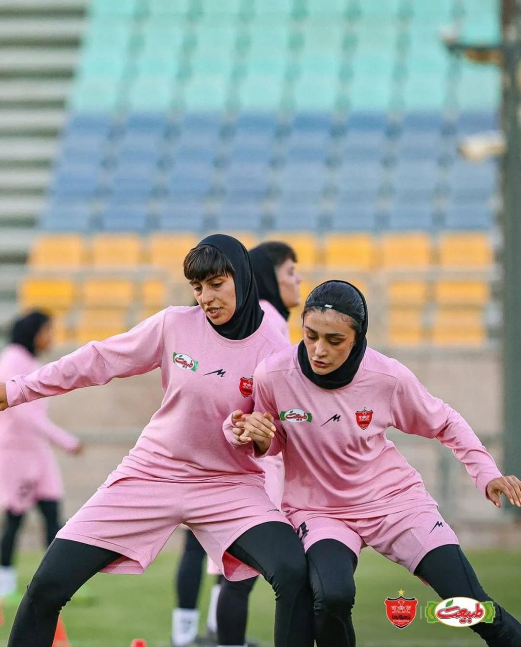  تصاویری از تمرین تیم فوتبال زنان پرسپولیس 