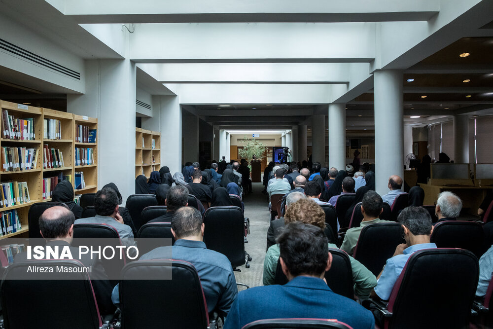 عکس/ مراسم تشییع پیکر «موسی اسوار»