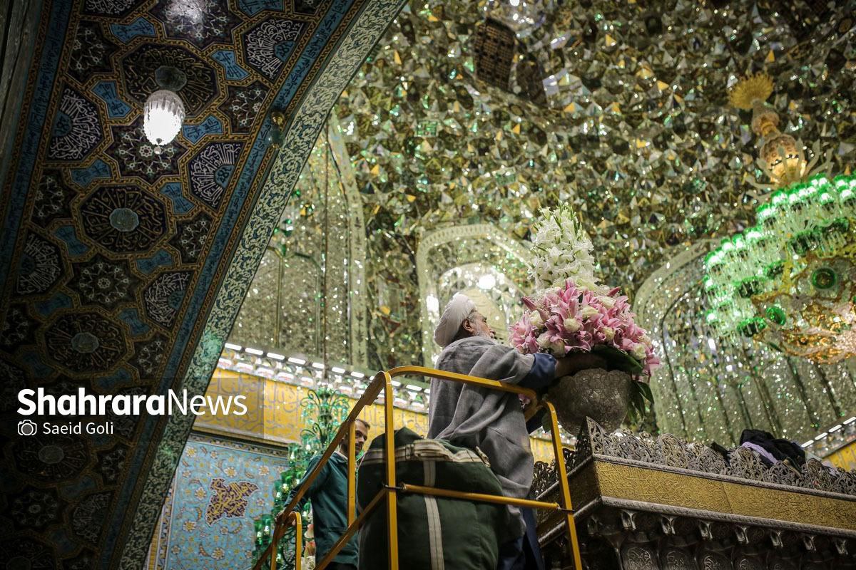 عکس/ آیین سنتی تعویض پوش ضریح مطهر امام رضا(ع)
