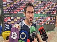 خسرو حیدری: بازیکنان ذوب آهن خیلی وقت تلف کردند