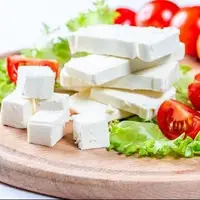 خوردن پنیر در وعده صبحانه؛ مفید یا مضر؟
