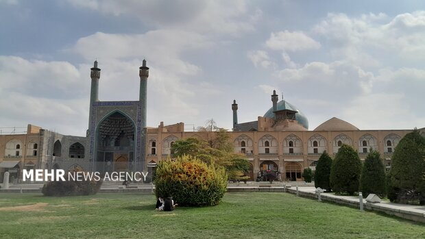 کیفیت هوای اصفهان سالم است