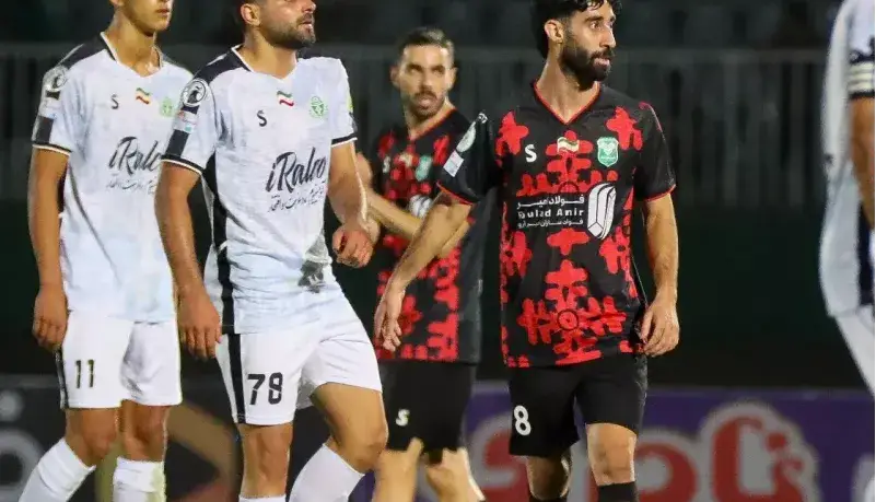 فردین لباسش را عوض کرد و بازی را برد