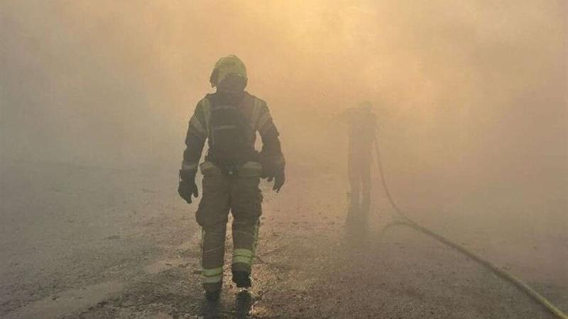 نجات 9 زن و مرد در آتشسوزی مجتمع مسکونی مشیریه