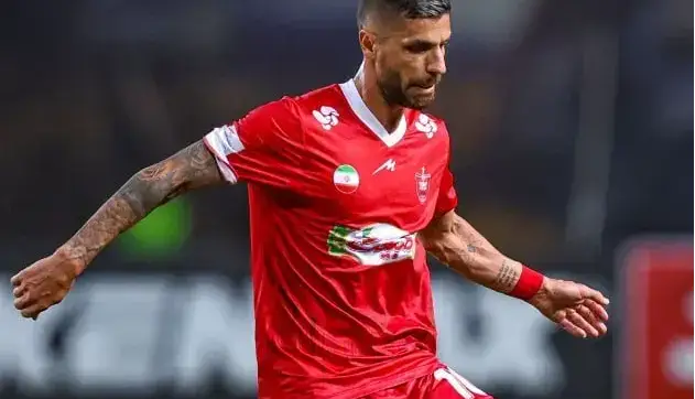 نسخه شماره ده پرسپولیس پیچیده شد
