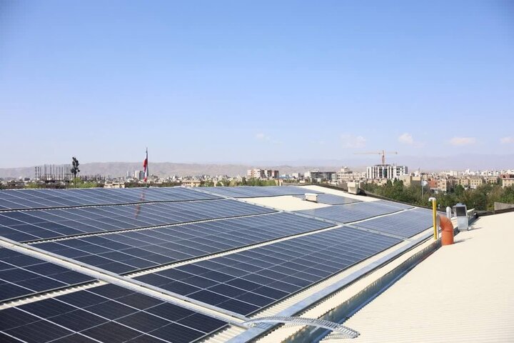 افتتاح فاز نخست نیروگاه خورشیدی شمسالشموس در شهرک تحقیقاتی اصفهان