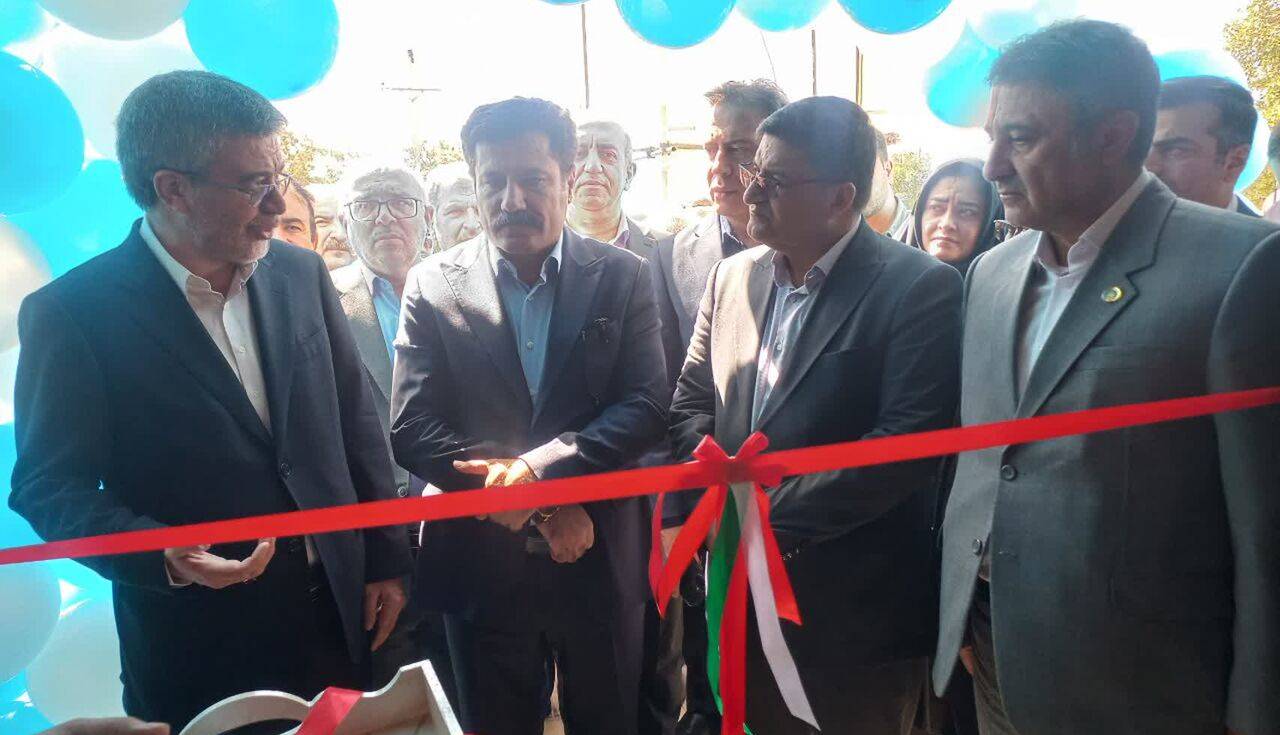معاون رییسجمهور از قطب صنعتی شهرکرد بازدید کرد