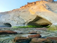 ساحل زیبای لاکپشت ها در جزیره هرمز 