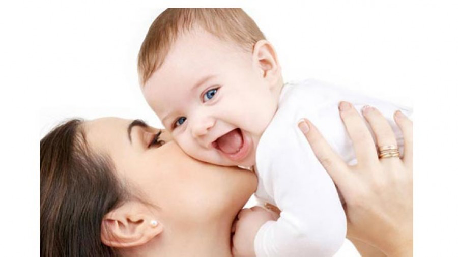 علت شباهت فرزند به مادر چیست؟