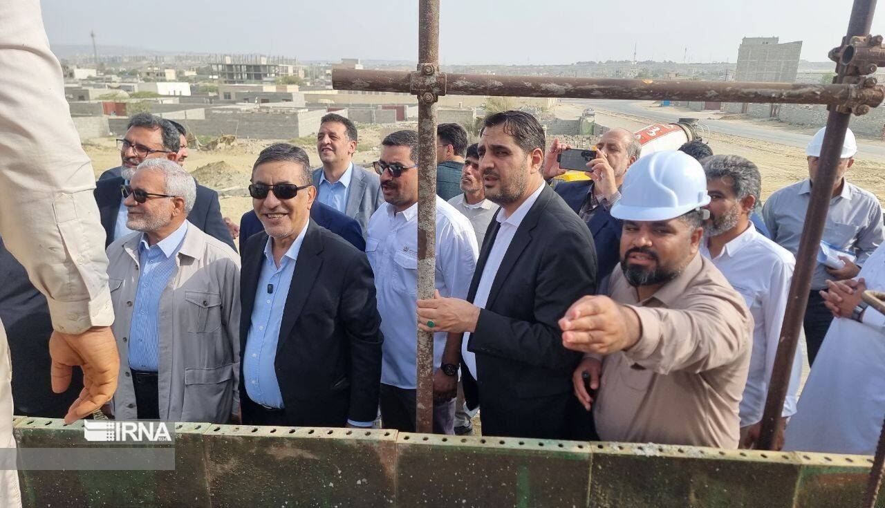 بازدید معاون اجرایی رئیسجمهور از کریدور ساحلی و ایستگاه راهآهن چابهار - زاهدان