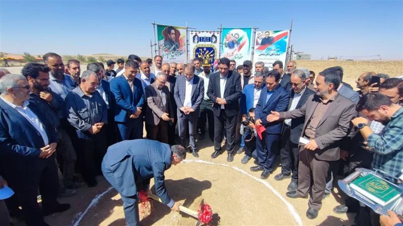عملیات اجرایی مجموعه ورزشی زرینرود خدابنده آغاز شد