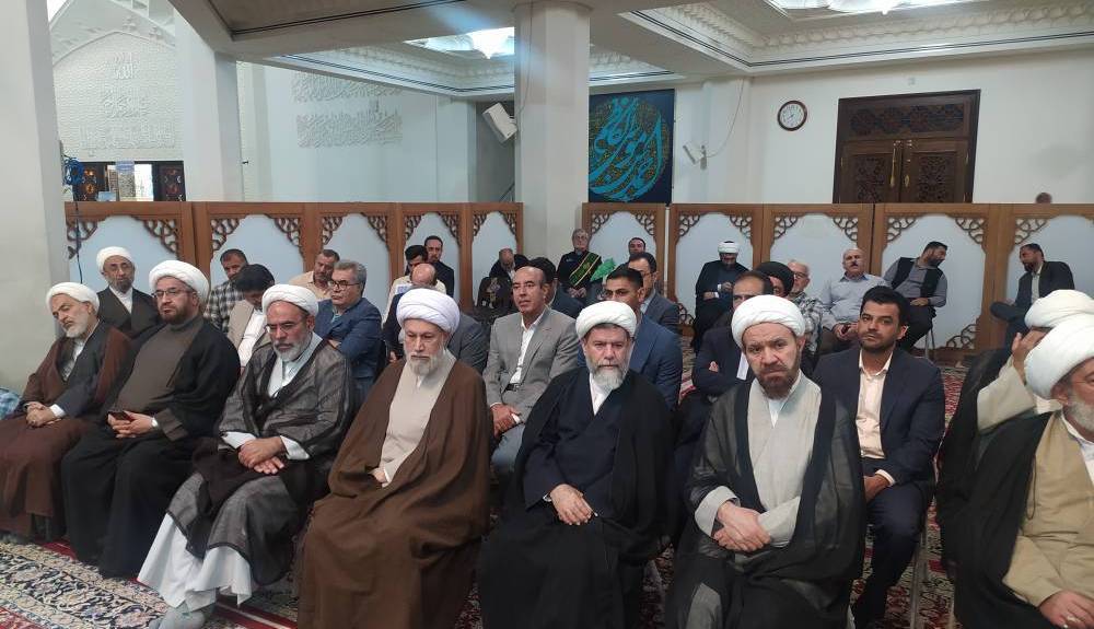  بزرگداشت شهدای دولت در حرم شاهچراغ (ع)