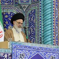 خطیب جمعه قم: مکانیسم ماشه ابزار گروگان‌گیری دشمنان علیه ایران است