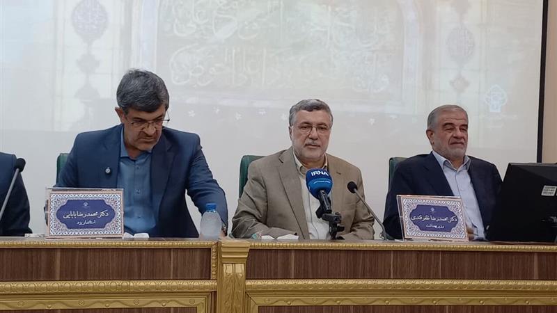 ظفرقندی: محدودیت‌ حقوق و استخدام وزارت بهداشت و درمان با تعامل دیگر دستگاه‌ها رفع می‌شود