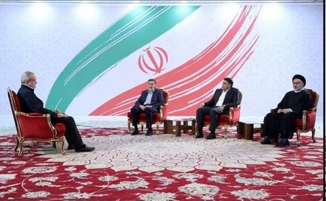 گفتگوی پزشکیان با فعالان سیاسی و رسانه‌ای؛ از وفاق و فیلترینگ تا برجام و اسنپ‌بک