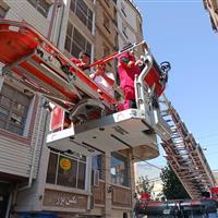 سقوط کارگر ایلامی از طبقه هشتم؛ مصدوم زنده به بیمارستان رسید