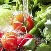 آیا مصرف سبزیجات سبب ایجاد زخم معده می‌شود؟