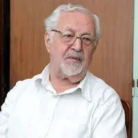 زیدآبادی نوشت: دکتر یزدی؛ از دور از نزدیک!