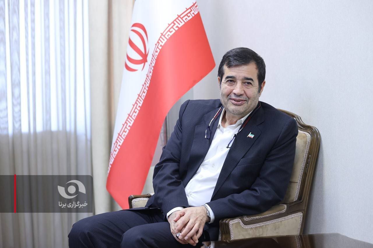 تصاویری از دیدار رییس فدراسیون جهانی وزنه‌برداری با وزیر ورزش و جوانان