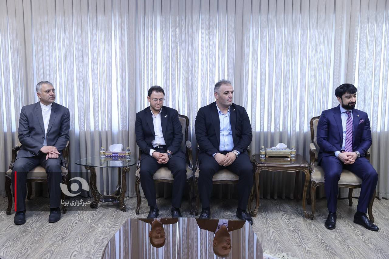 تصاویری از دیدار رییس فدراسیون جهانی وزنه‌برداری با وزیر ورزش و جوانان