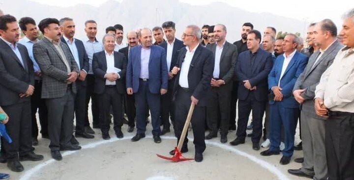 کلنگ‌زنی مجموعه بزرگ نمایندگی خودروهای سنگین و سبک در گچساران