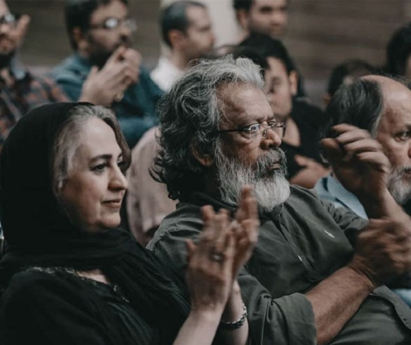 چهره ها/ قاب عاشقانه حسن پورشیرازی و همسرش در یک جشن