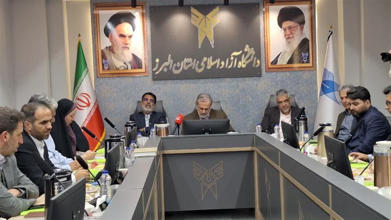 نیاز کشور به آموزشهای مهارتی در جوار صنعت و مراکز آموزشی