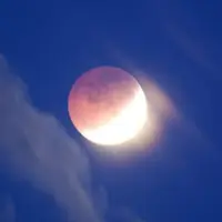 ۱۶ شهریور، ماه برای زمین سرخ و مسی می‌شود