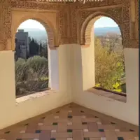 یک قلعه و مجتمع قصر قرن چهاردهم در اسپانیا