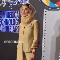 سارا بهرامی با یک استایل پر زرق و برق چشم‌ها را خیره کرد