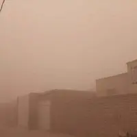 پایان کار زودهنگام  ادارات شهرستان هیرمند در پی طوفان شدید