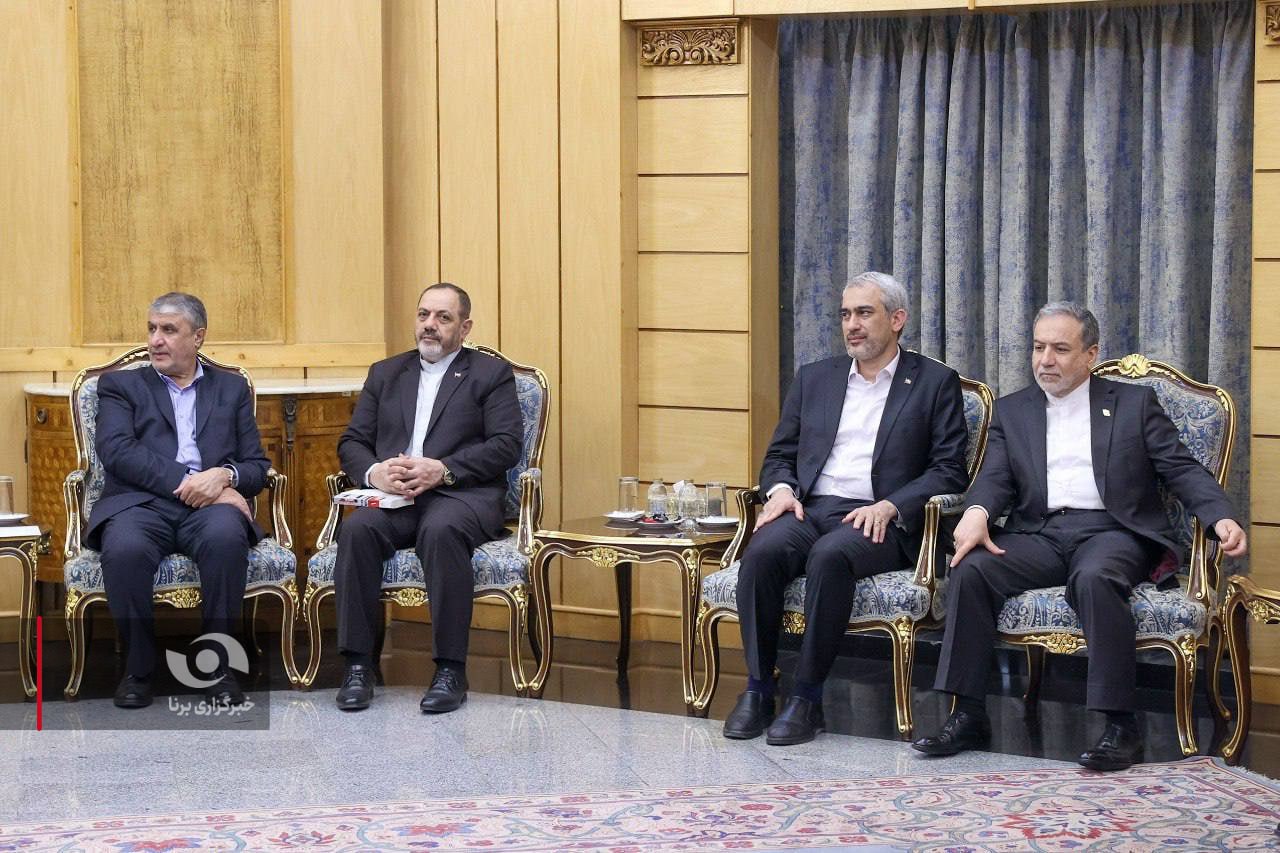 عزیمت عراقچی با پزشکیان به مقصد چین