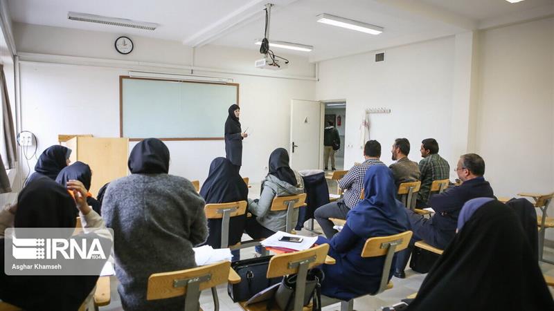 سرپرست دانشگاه پیام نور یزد: توسعه آموزش ترکیبی، اولویت این مرکز آموزشی است