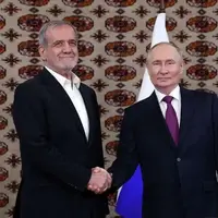 پوتین در دیدار با پزشکیان: روسیه و ایران در رایزنی مستمر هستند؛ سلام من را به رهبر انقلاب برسانید